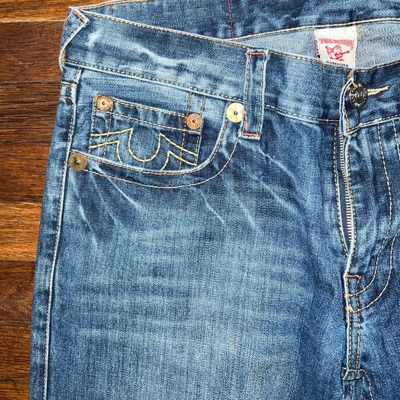 Men’s TRUE RELIGION Bobby Big T jeans (size 36x34) - Picture 5 of 6